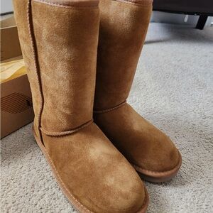 Kookaburra by UGG chestnut tall boots